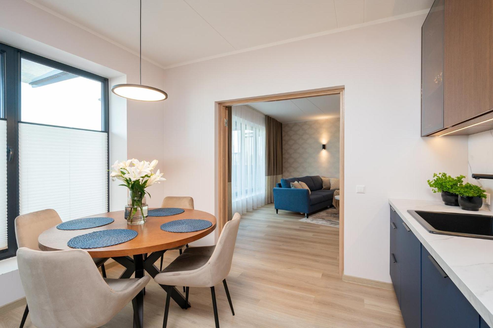 Aatrium Kinnisvara Riia Str 22 Apartment 80 M2 With 45 M2 Terrace Тарту Екстериор снимка